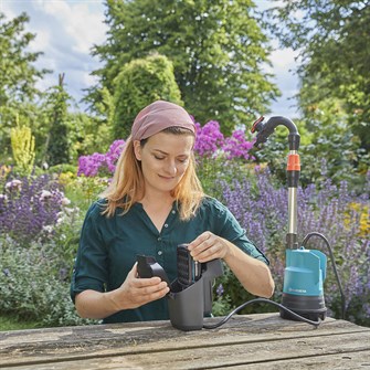Regnvandstøndepumpe batteriboks